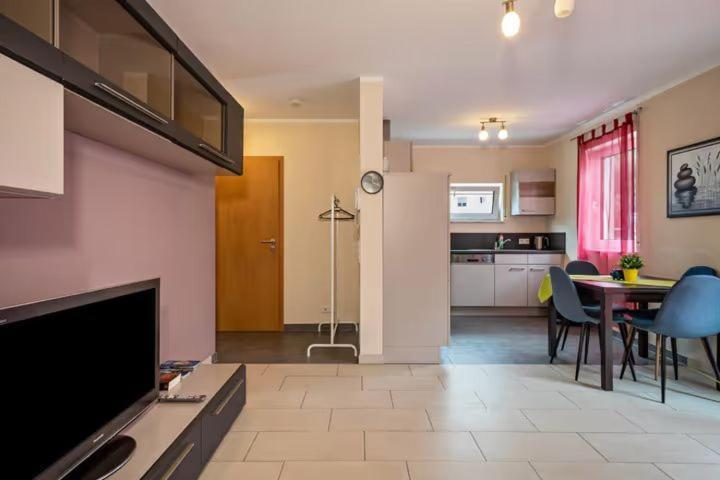Ferienwohnung Diamond Friedrichshafen Ngoại thất bức ảnh
