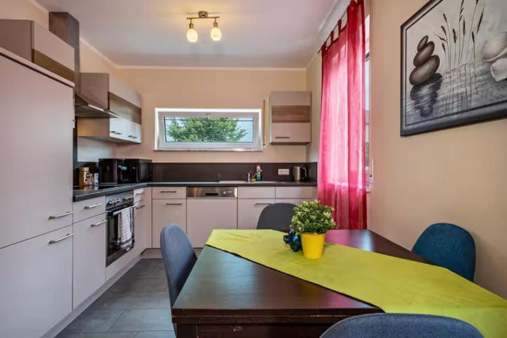 Ferienwohnung Diamond Friedrichshafen Ngoại thất bức ảnh